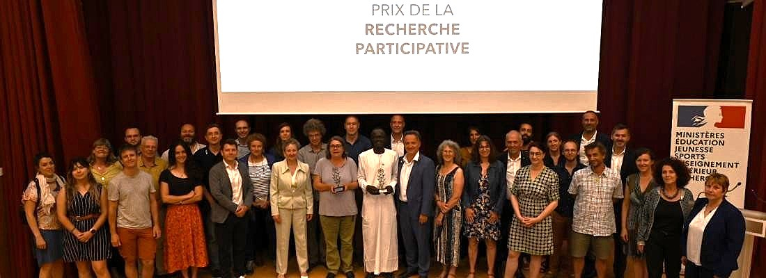 Lauréats, membres du jury et remettants lors de la cérémonie du 27 juin 2024 au MESR.